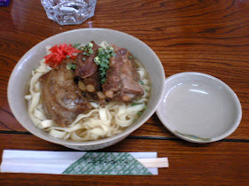 すずらん食堂・ソーキそば