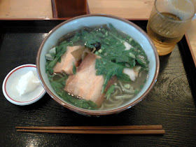 味のみやこ・よもぎそば